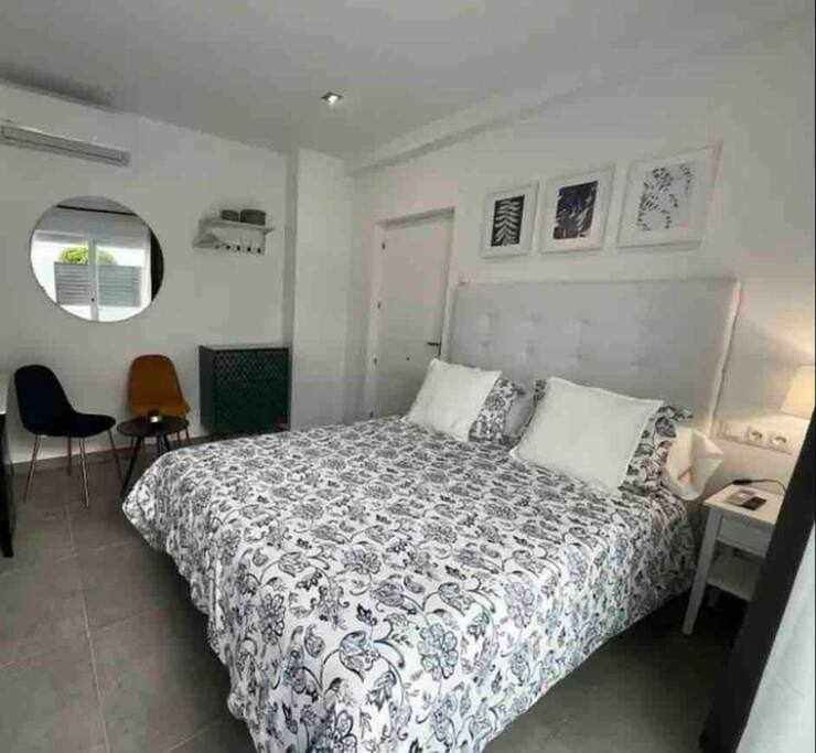 XVIII B Suite Apartamentos Morales & Arnal روندا المظهر الخارجي الصورة